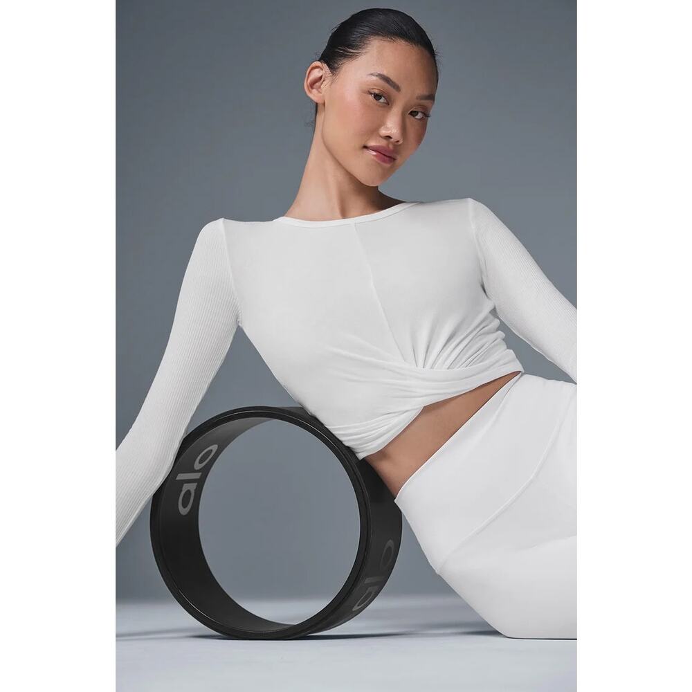 Alo Yoga Cover Long Sleeve Twist Front Top White Small